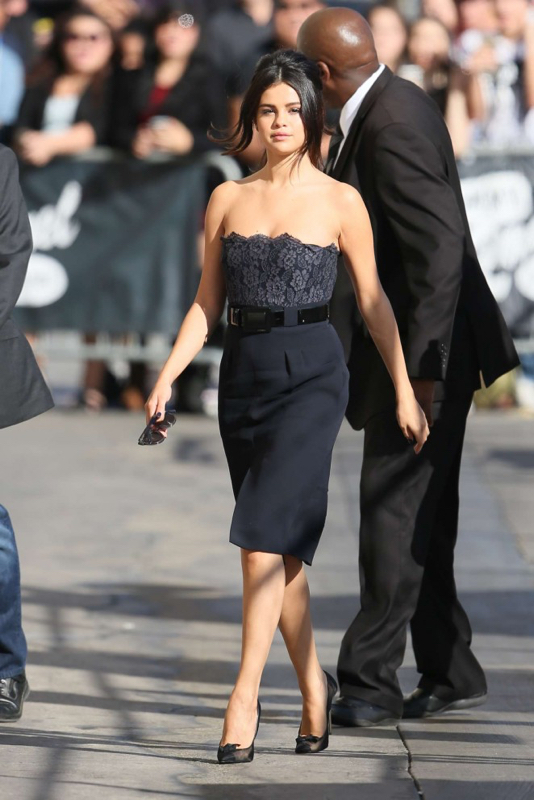 Selena Gomez heading to Jimmy Kimmel - Fashion 90210